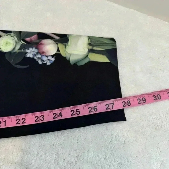 Ted Baker Baynar Kensington Floral Ankle Grazer Trouser Pants in Black size 2 - Picture 11 of 13